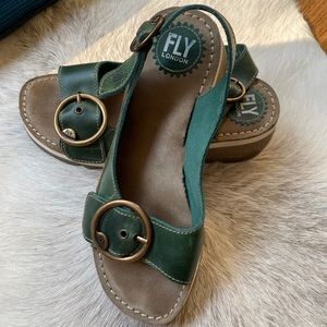 8/8.5 LONDON FLY pure leather green sandals